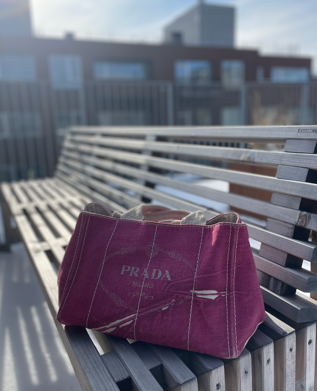 Prada Canapa